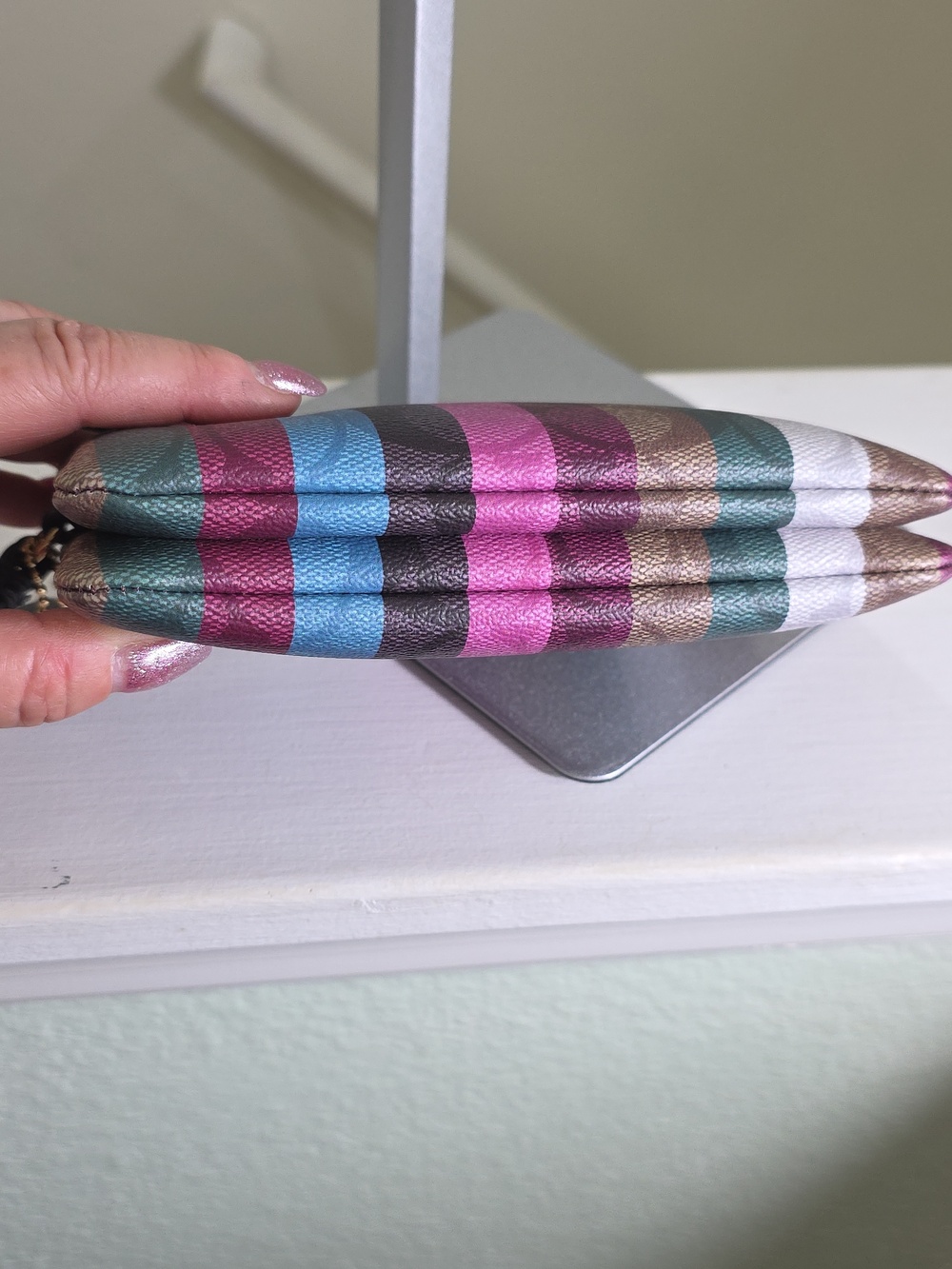 COACH C6022 Multicolor Striped Wristlet with Double Corner Zip Like NEW - Picture 5 of 13